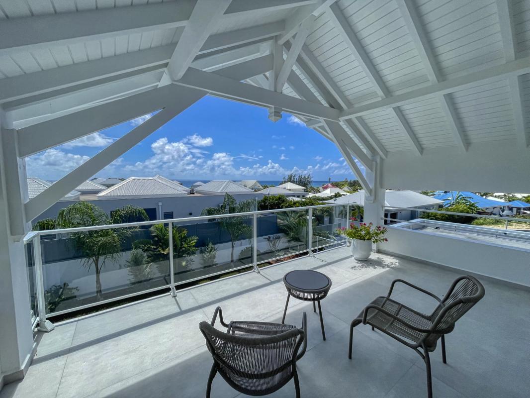 48 Location villa piscine accès plage Saint François Guadeloupe_balcon